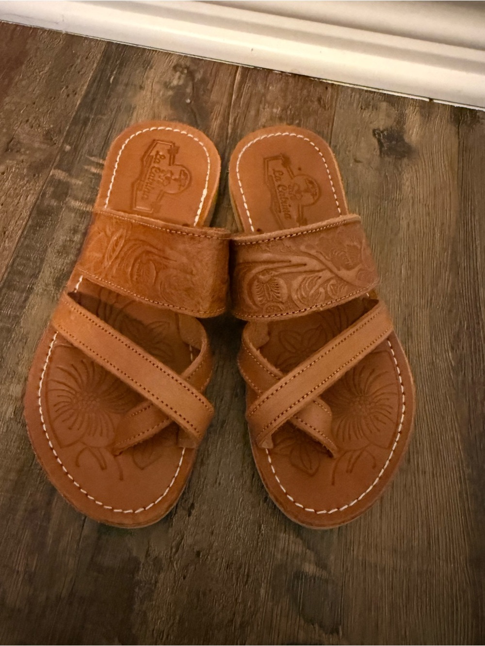 le chateau Brown Girls Cross-Strap Embossed Sandals